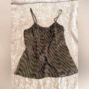 Banana Republic Blouse Perfect for Work or a Night Out!